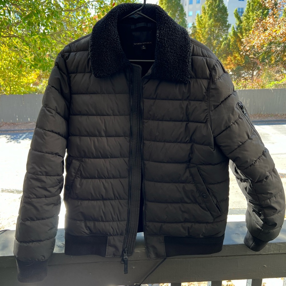 Banana Republic Men’s Puffer Jacket w/ Fur collar